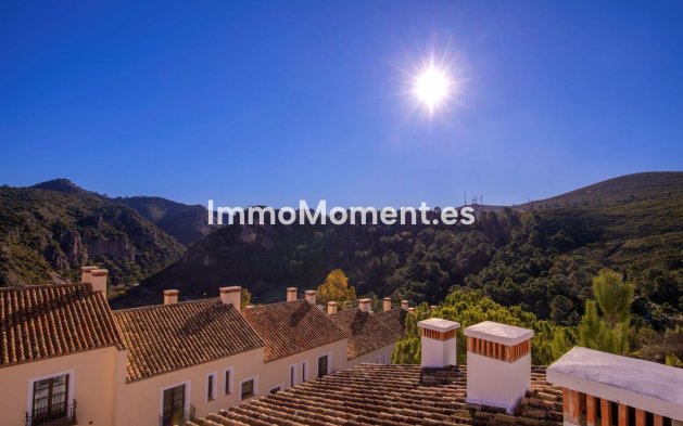 Resale - Townhouse - Benahavís - Benahavís Centro