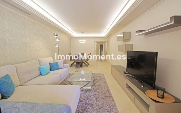 Resale - Apartment - Marbella - Guadalmina Baja