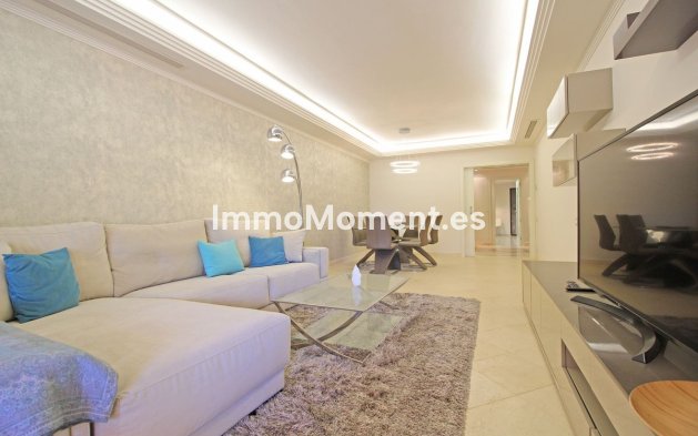 Resale - Apartment - Marbella - Guadalmina Baja