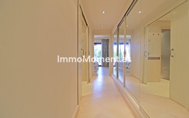 Resale - Apartment - Marbella - Guadalmina Baja