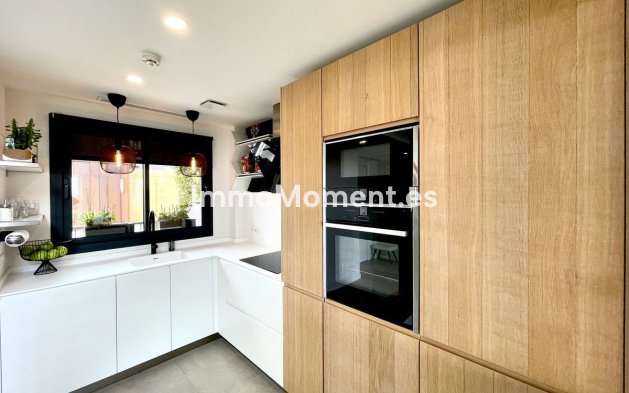 Wiederverkauf - Villa - Marbella - Cabopino