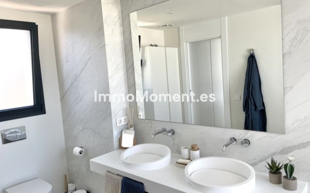 Wiederverkauf - Villa - Marbella - Cabopino