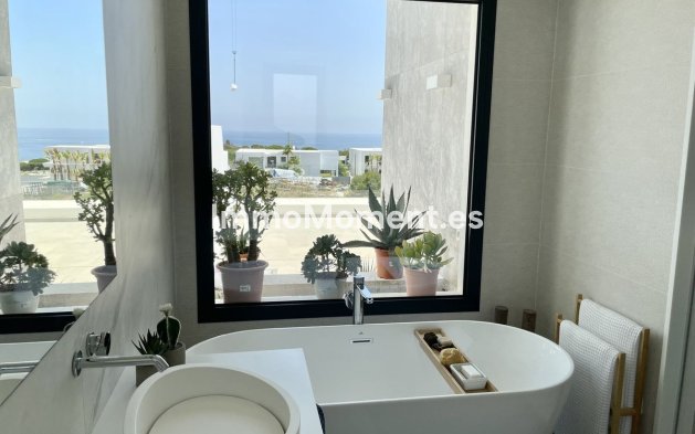 Wiederverkauf - Villa - Marbella - Cabopino