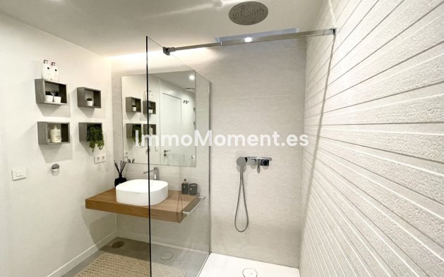 Wiederverkauf - Villa - Marbella - Cabopino