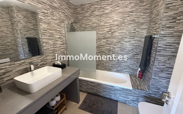 Revente - Maison mitoyenne - Marbella - Artola