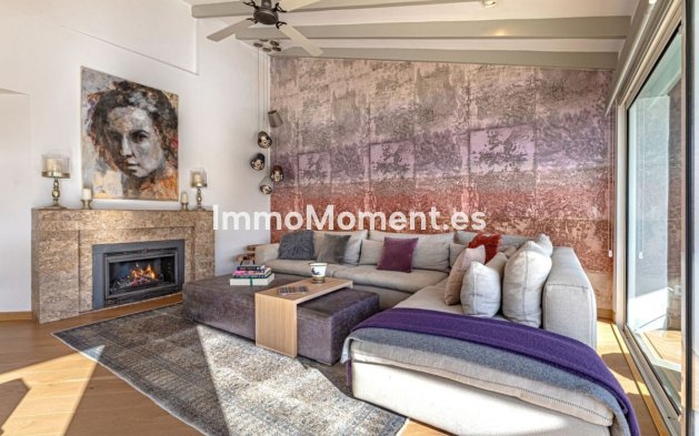 Resale - Villa - Marbella - Las Chapas