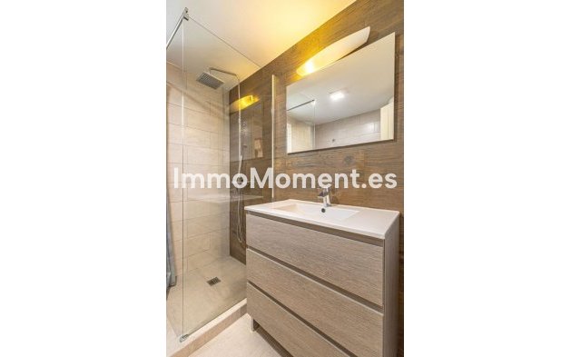 Resale - Villa - Marbella - Las Chapas