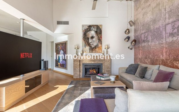 Resale - Villa - Marbella - Las Chapas