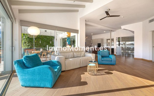 Resale - Villa - Marbella - Las Chapas