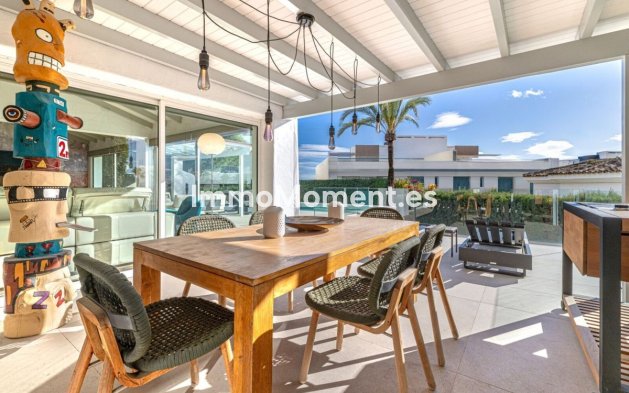 Resale - Villa - Marbella - Las Chapas
