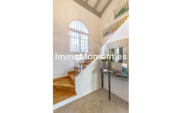 Resale - Villa - Marbella - Las Chapas