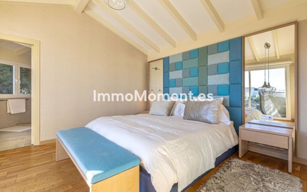 Resale - Villa - Marbella - Las Chapas