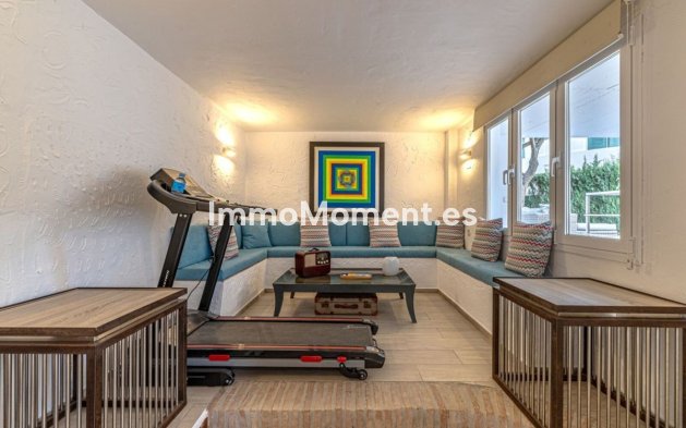 Resale - Villa - Marbella - Las Chapas