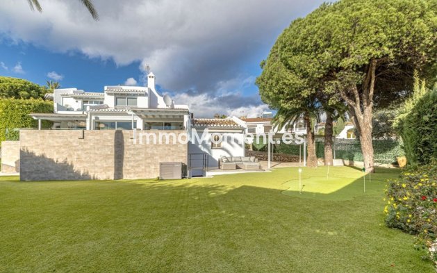 Resale - Villa - Marbella - Las Chapas