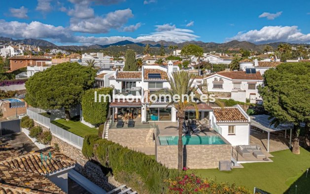 Resale - Villa - Marbella - Las Chapas