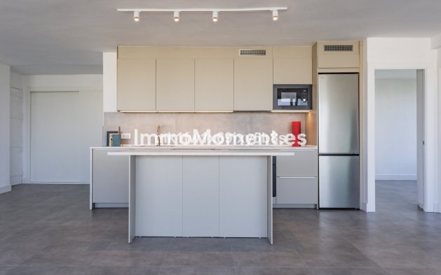 Reventa - Apartamento - Marbella - Río Real