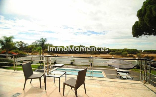 Wiederverkauf - Villa - Marbella - Cabopino