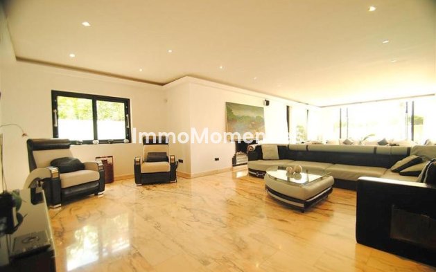 Wiederverkauf - Villa - Marbella - Cabopino