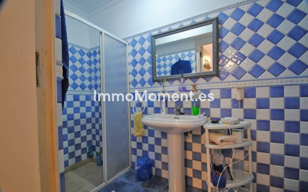 Resale - Villa - Marbella - Elviria