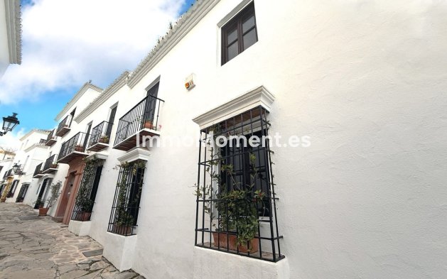 Resale - Villa - Marbella - Marbella Centro