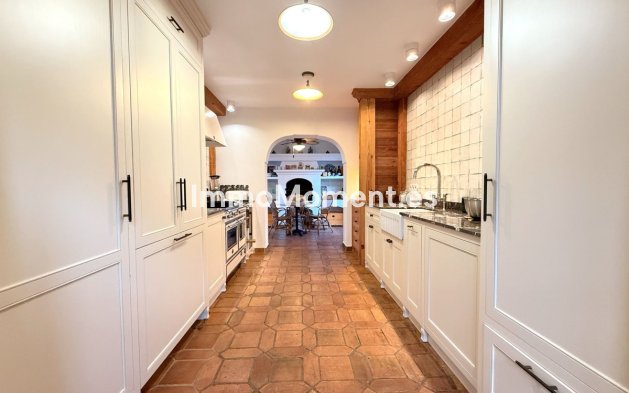 Resale - Villa - Marbella - Marbella Centro