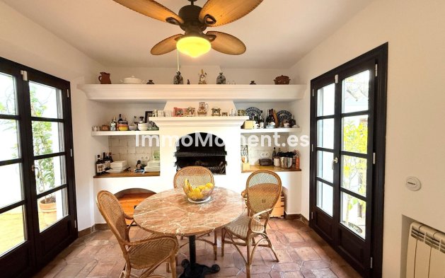 Resale - Villa - Marbella - Marbella Centro