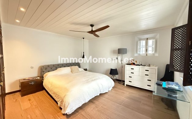 Resale - Villa - Marbella - Marbella Centro