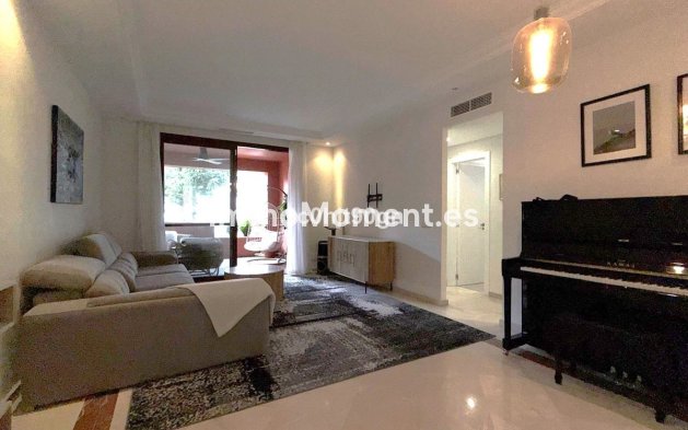 Revente - Appartement - Marbella - Elviria