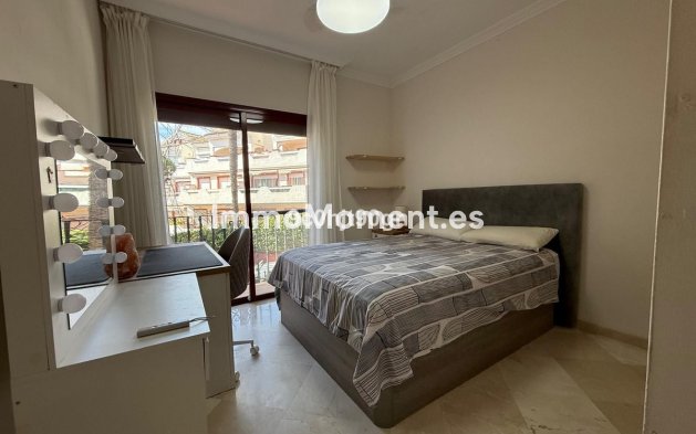 Revente - Appartement - Marbella - Elviria
