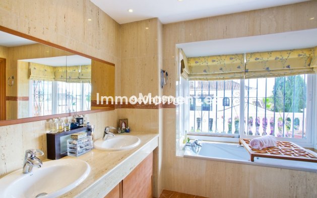 Revente - Villa - Marbella - Elviria