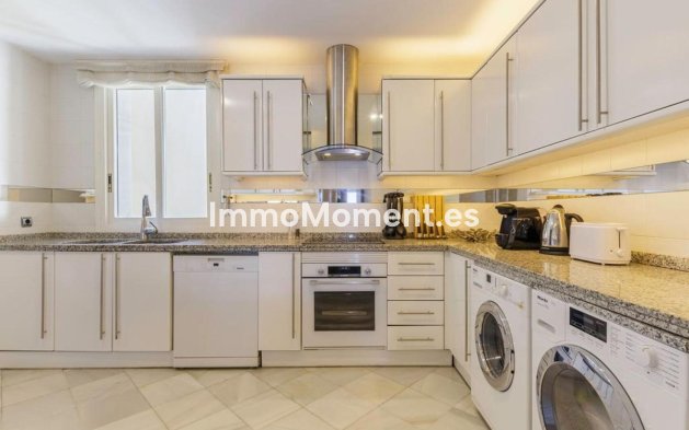 Wiederverkauf - Wohnung - Marbella - Puerto Banús