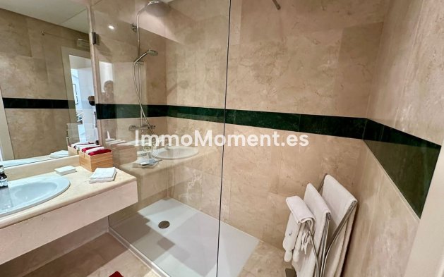 Wiederverkauf - Wohnung - Marbella - Nueva Andalucía