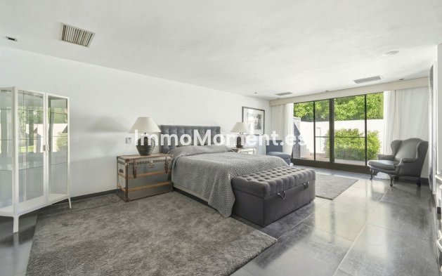 Revente - Villa - Marbella - Guadalmina Baja