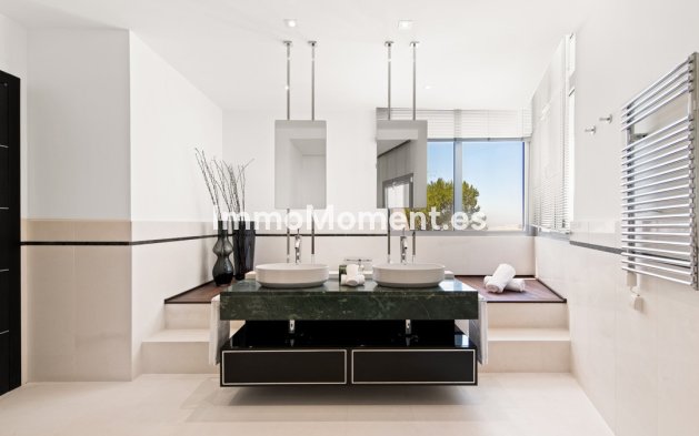 Revente - Villa - Marbella - Sierra Blanca