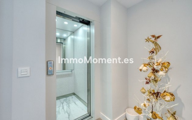 Reventa - Villa - Interior  - Istán