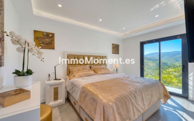 Reventa - Villa - Interior  - Istán