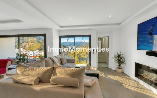 Reventa - Villa - Interior  - Istán