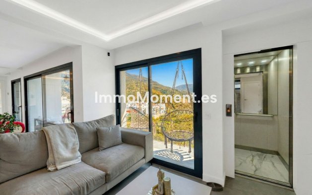 Reventa - Villa - Interior  - Istán