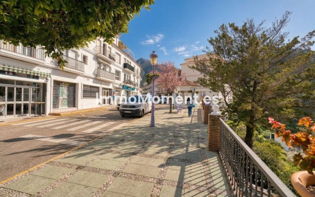 Reventa - Villa - Interior  - Istán