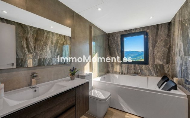 Reventa - Villa - Interior  - Istán