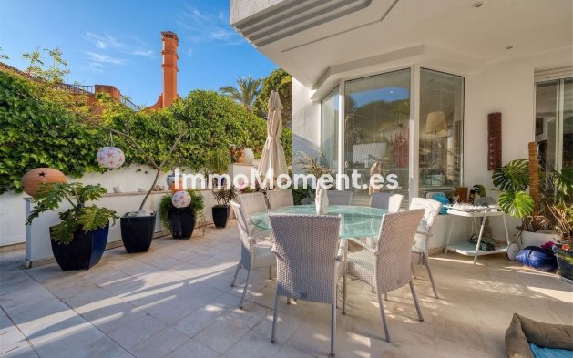 Revente - Villa - Estepona  - New Golden Mile