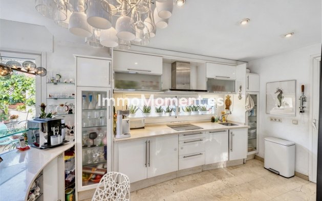 Revente - Villa - Estepona  - New Golden Mile