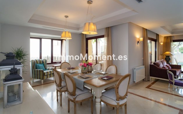 Resale - Villa - Marbella - Nueva Andalucía