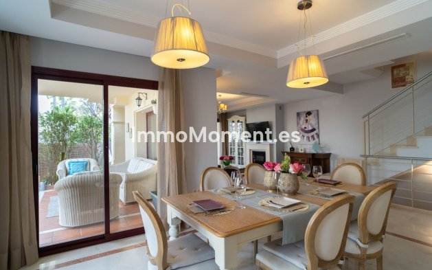 Resale - Villa - Marbella - Nueva Andalucía