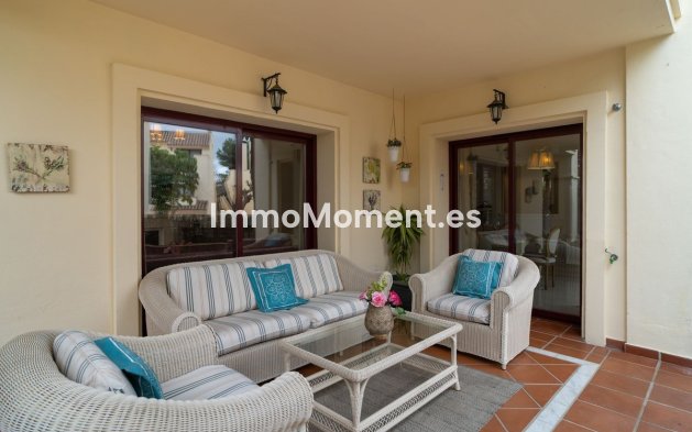 Resale - Villa - Marbella - Nueva Andalucía