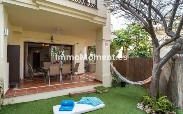 Resale - Villa - Marbella - Nueva Andalucía