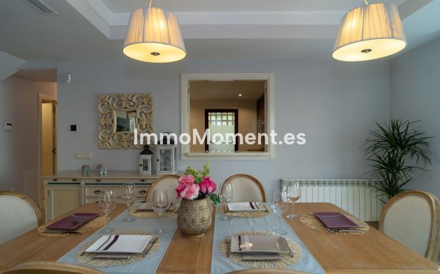 Resale - Villa - Marbella - Nueva Andalucía