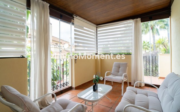 Resale - Villa - Marbella - Nueva Andalucía