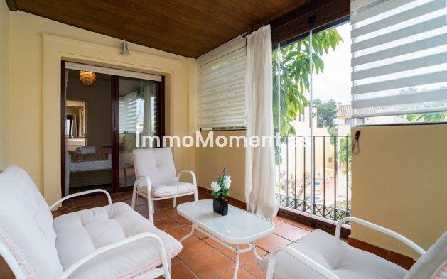 Resale - Villa - Marbella - Nueva Andalucía