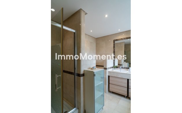 Resale - Villa - Marbella - Nueva Andalucía